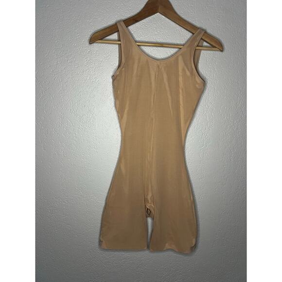 STAR Spanx Shaping Bodysuit - Picture 5 of 5